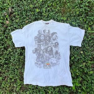 Vintage Bob Marley T shirt size XL in good condition